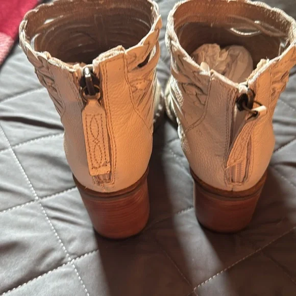 Dingo Jeezy open toe bootie - Picture 5 of 7